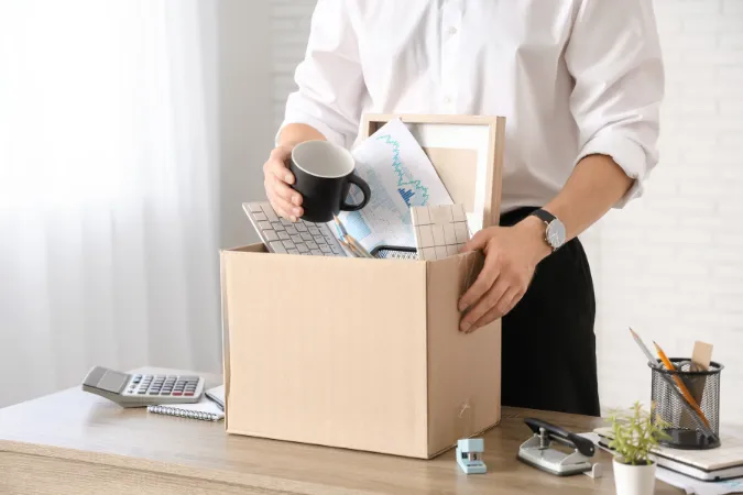 Errores fatales en la entrevista para dependiente (que cuestan el puesto)