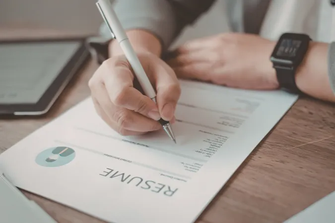 10 errores mortales en tu CV que te cuestan el empleo