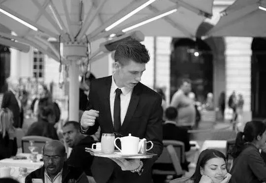 Curso de camarero y camarera profesional